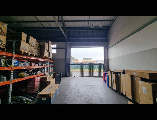 744M² WAREHOUSE TO LET IN JET PARK